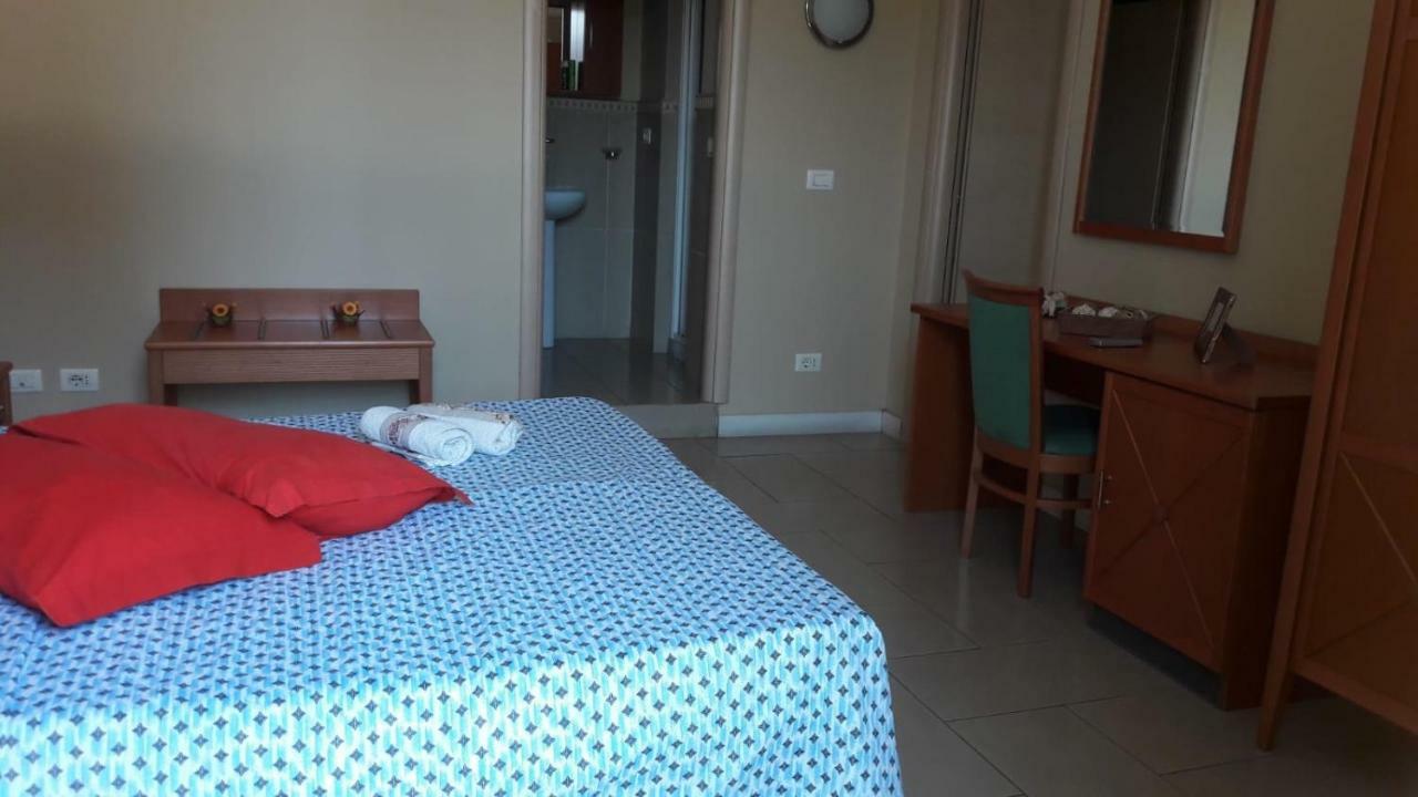 Bastiano'S Rooms Катанія Екстер'єр фото