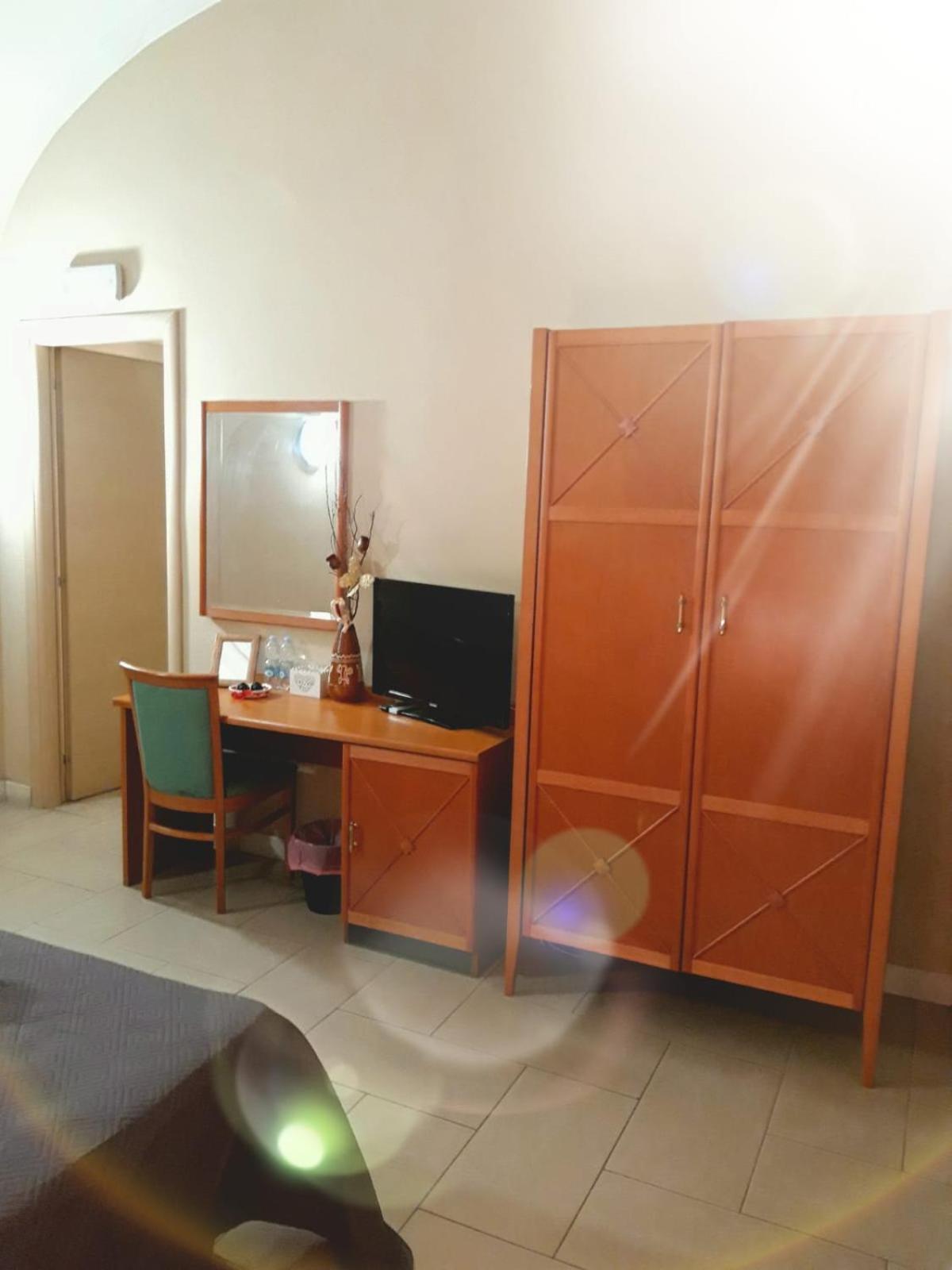 Bastiano'S Rooms Катанія Екстер'єр фото